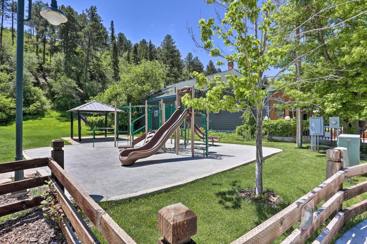 Sleek Deadwood Getaway Less Than 1 Mi To Downtown! Exterior photo
